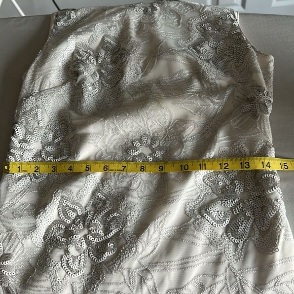 Banana Republic Ivory Sequin Floral Shift Dress Size 0 NWT Elegant Occasion - Picture 9 of 10